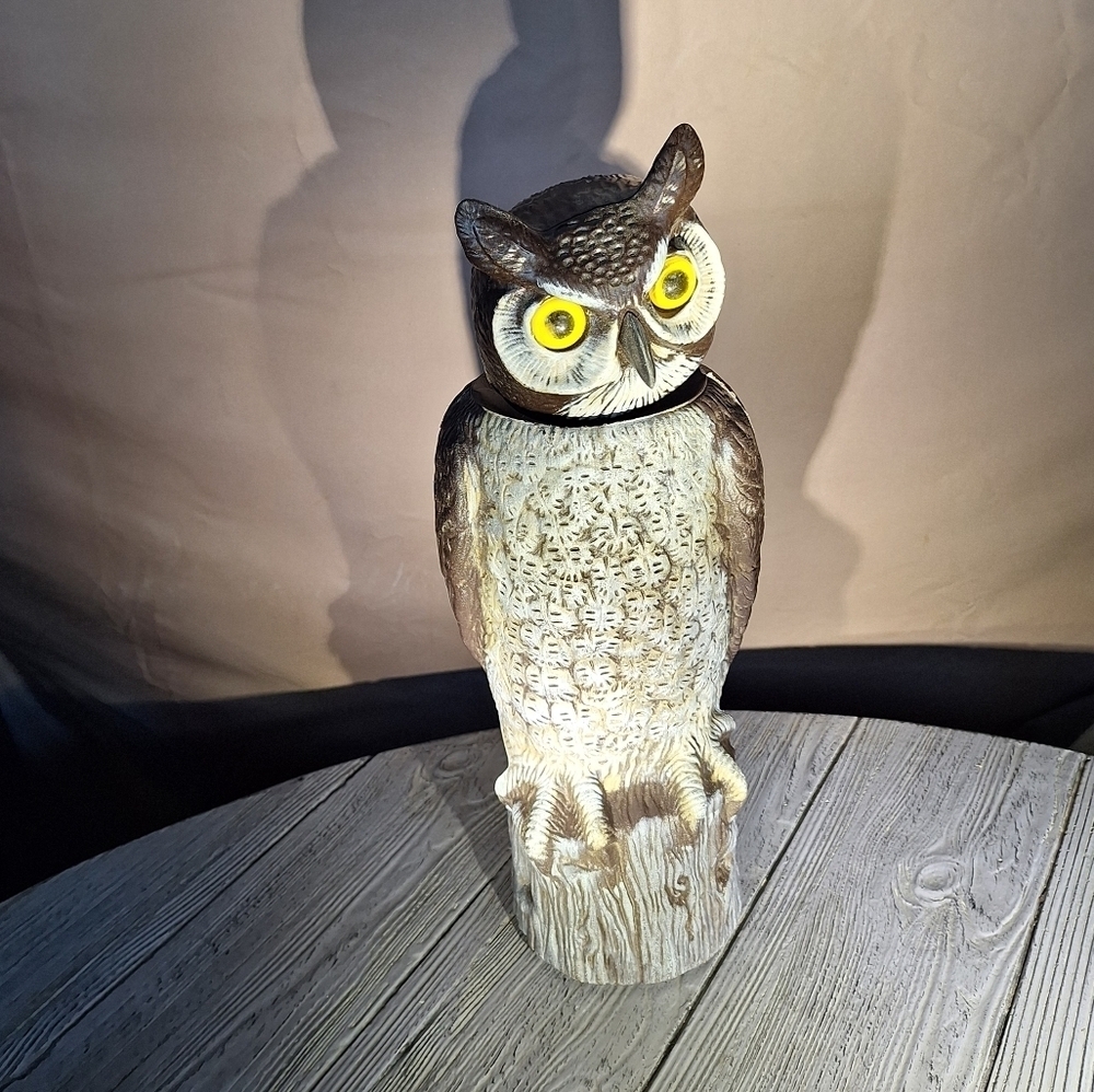 Owl Decoy Scarecrow Plastic Bobble Head Cream and Brown Dalen Products - Picture 3 of 11